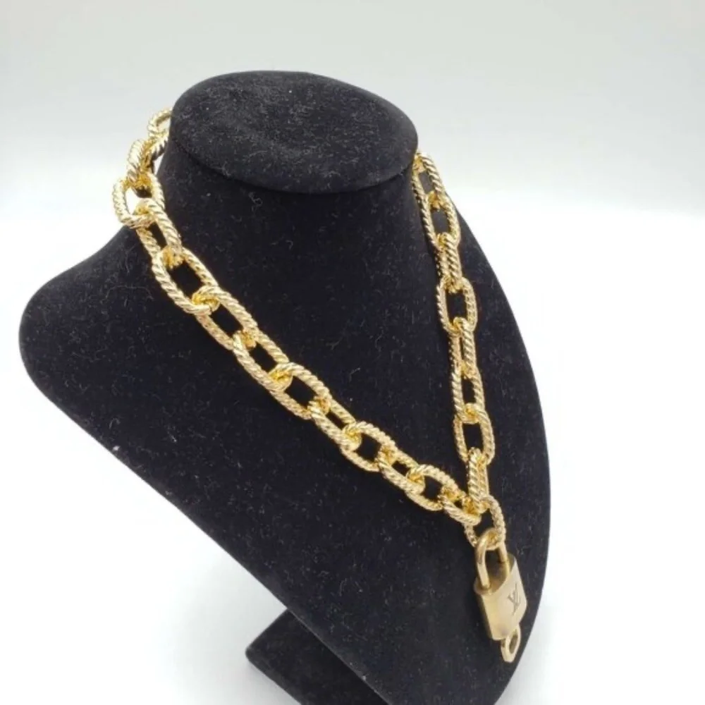 Authentic Louis Vuitton Lock & Key with Fashion Gold Plated Chain Necklace
